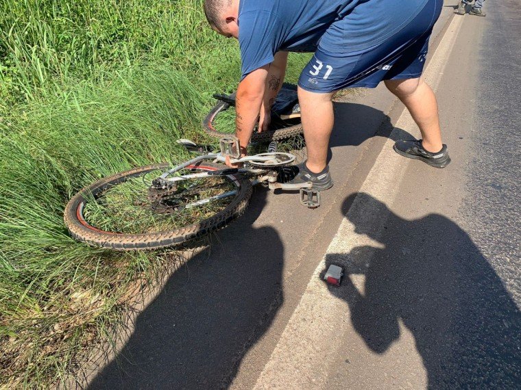 Ciclista fica ferido após ser atropelado em rodovia de Passo Fundo