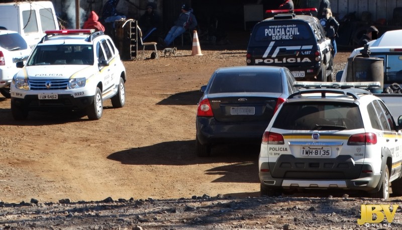  Polícia realiza operação em desmanches de Erechim