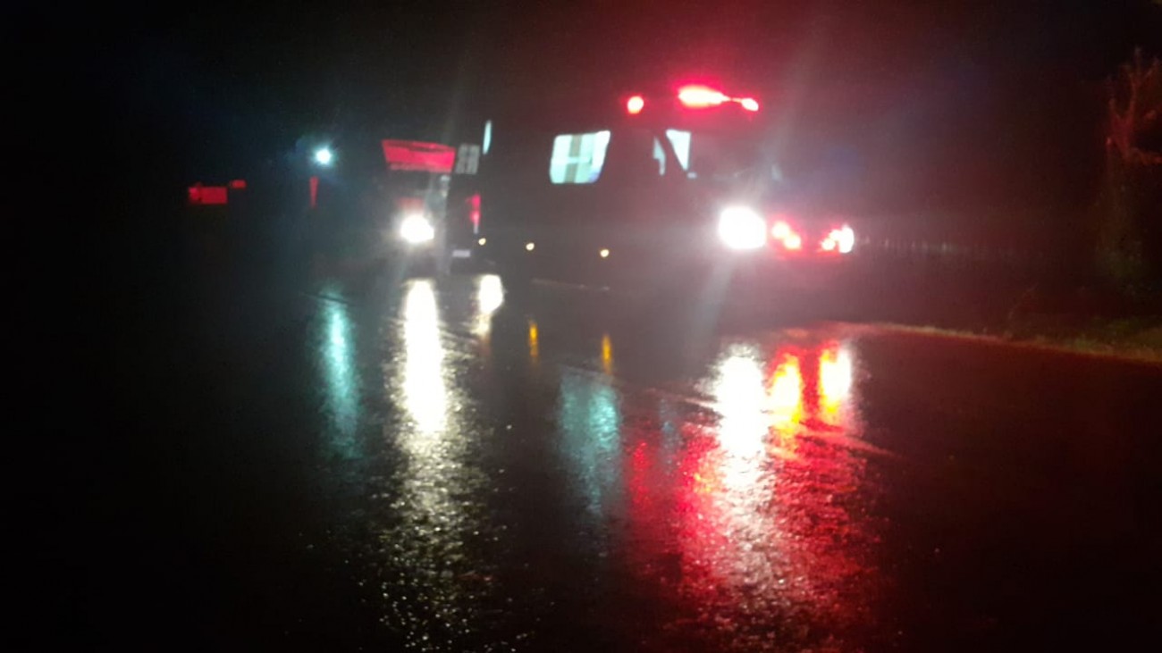 Saída de pista seguida de capotamento na ERS463