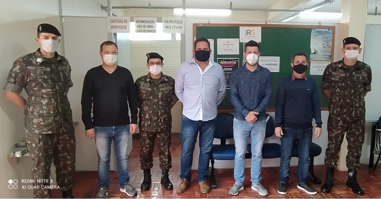 Militares realizam visita técnica em Tapejara
