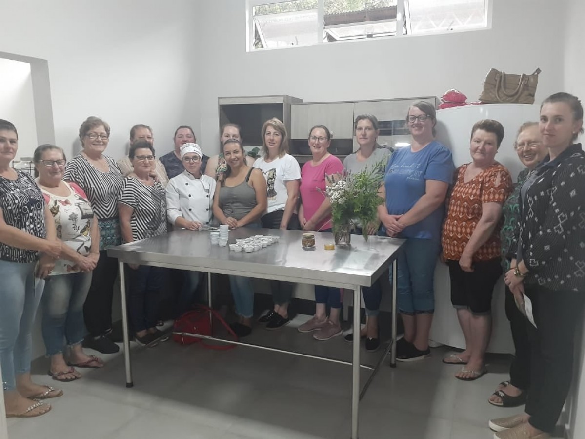 Capacitação em Plantas Medicinais aconteceu ontem em Charrua