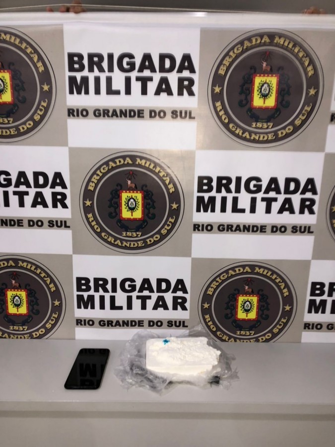 Brigada Militar prende dupla por tráfico de drogas em Getúlio Vargas