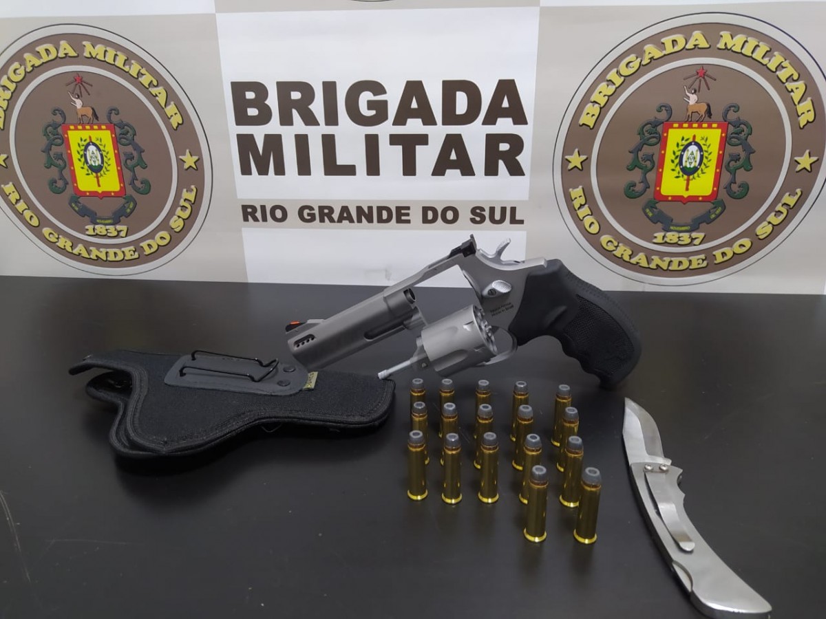 BM de Tapejara efetua prisão de indivíduo por porte ilegal de arma de fogo