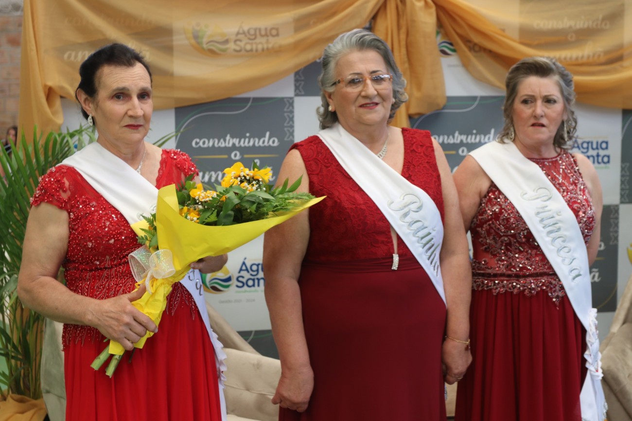 Município participa do Baile de Escolha das Soberanas de Cacique Doble