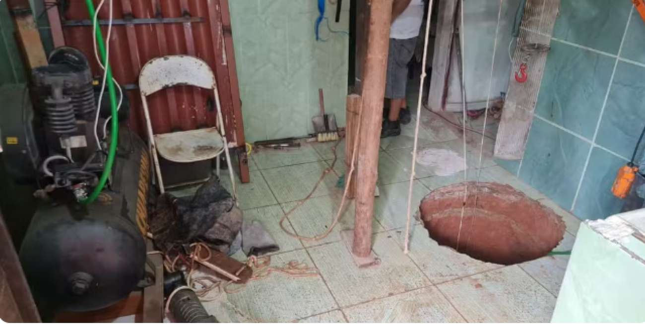 Em busca de ouro, idoso cava buraco dentro de casa, cai e morre em MG