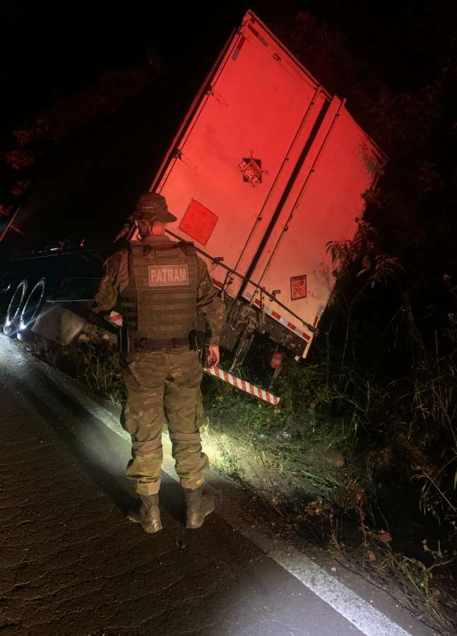 Brigada Militar flagra transporte ilegal de carga perigosa em Marau