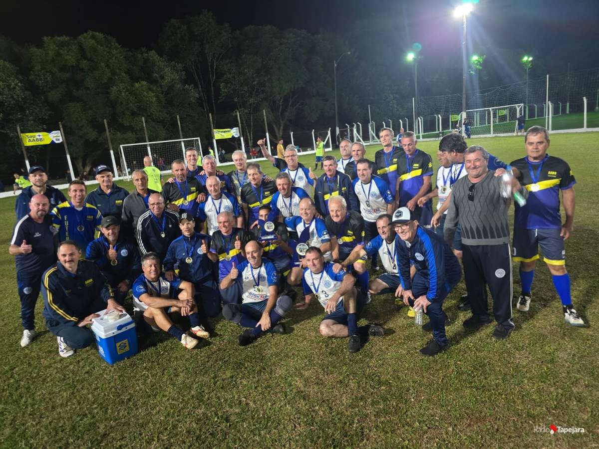 AABB Tapejara conquista vice-campeonato no Futebol Minicampo Hipermaster 60+ e garante vaga para o Estadual de 2026