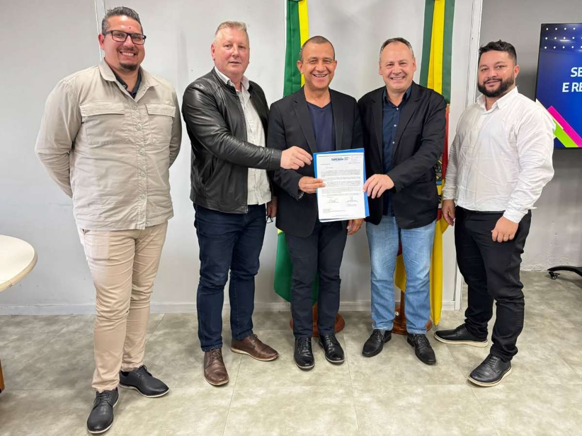 Administração de Tapejara reforça articulações em Porto Alegre para novas unidades habitacionais