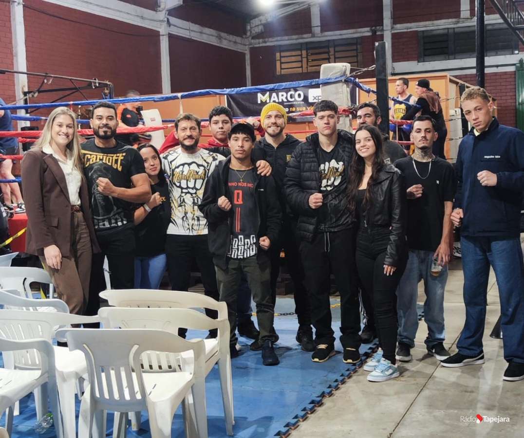 Atletas do CT Scariott Team de Tapejara participam de campeonato de boxe em Passo Fundo