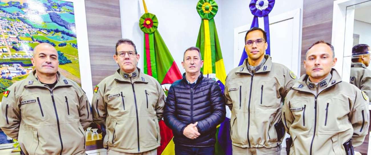 Prefeito de Ibiaçá recebe visita do 10º Batalhão da Brigada Militar
