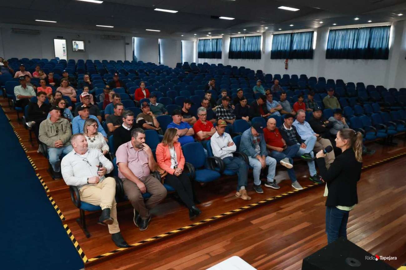 Tapejara participa da implantação da Operação Terra Forte, voltada à agricultura familiar