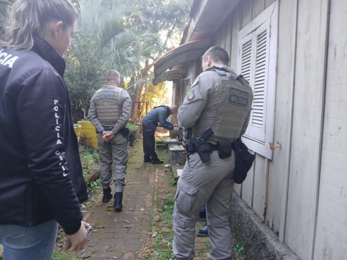 Carazinho: homem invade casa da ex-namorada e morre atingido por um banco de madeira na cabeça