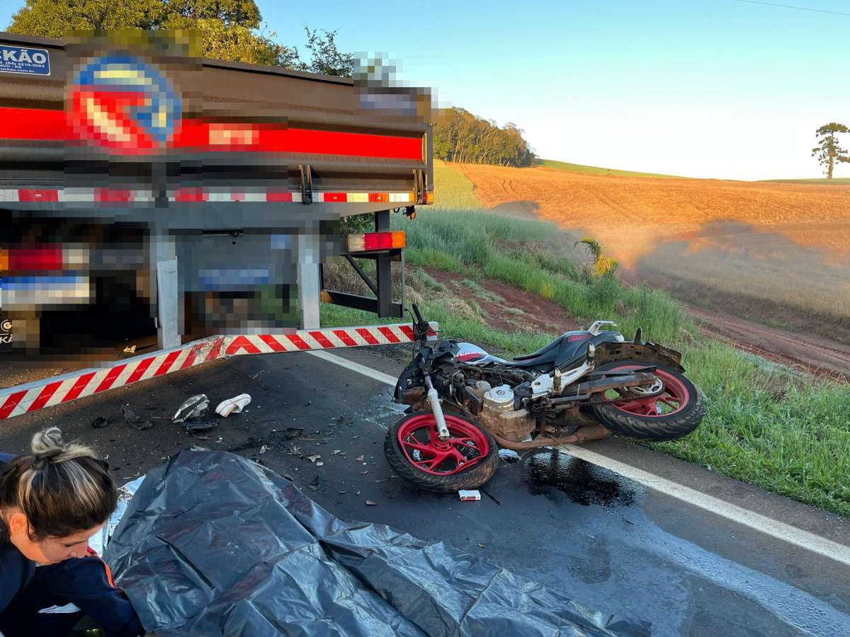 Mulher morre em grave acidente na ERS 135, em Sertão