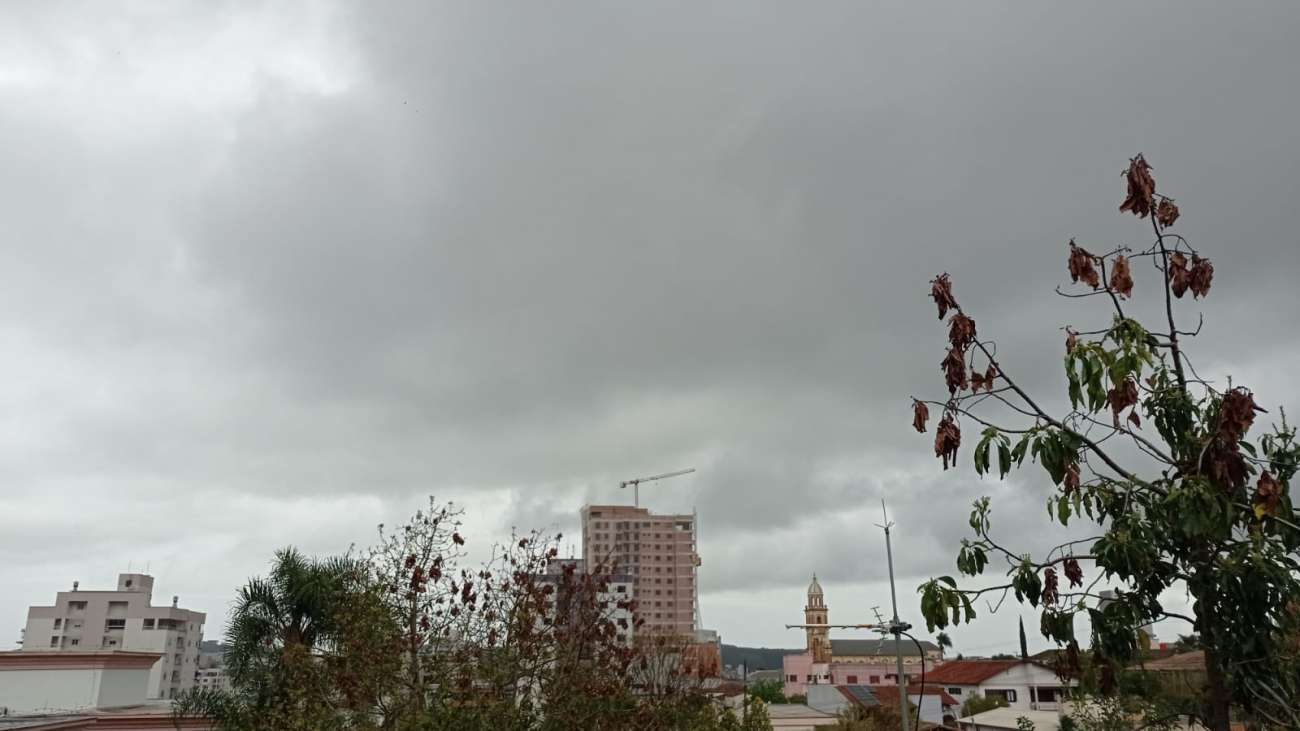 Chuva chega e temperatura deve despencar no Norte do RS
