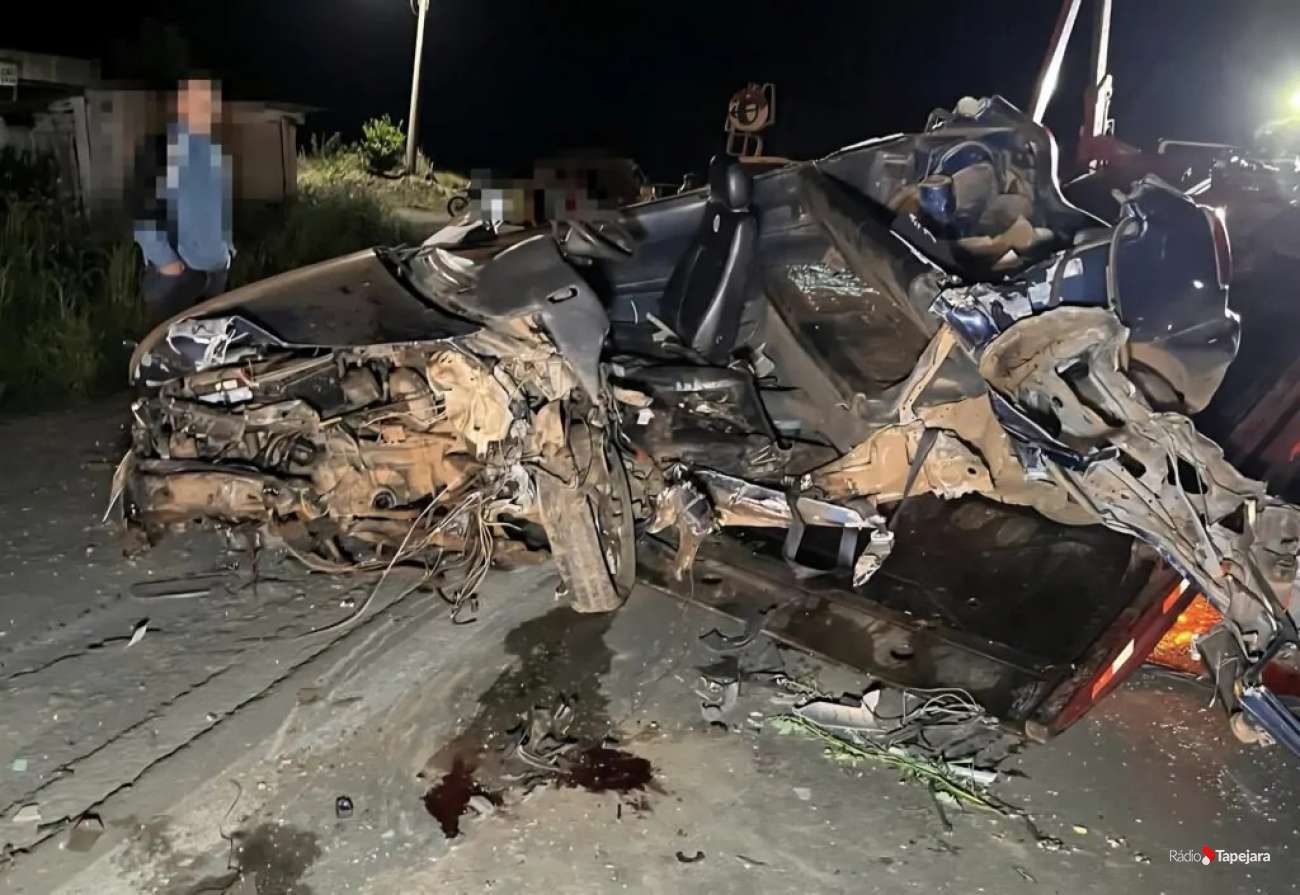 Grave acidente de trânsito deixa três pessoas feridas em Erechim