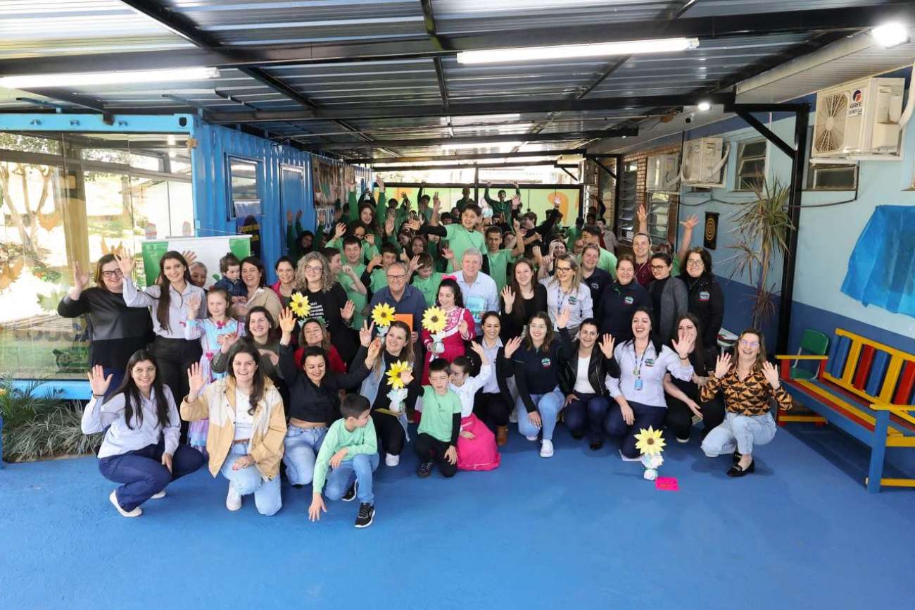 Prefeitura de Tapejara inaugura área coberta na Escola Municipal Benvenuta Sebben Fontana