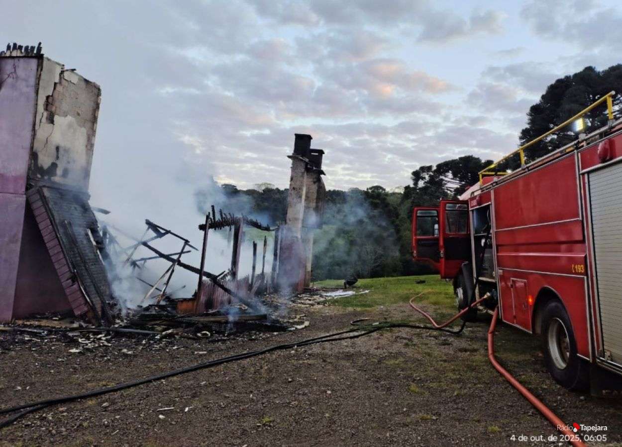Incêndio atinge boate e é registrado em Lagoa Vermelha