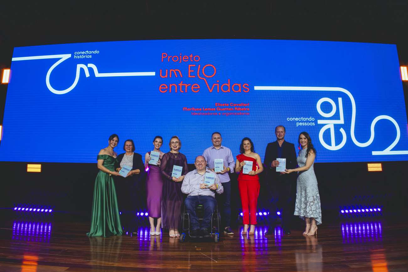 Sicoob Crediauc tem colaboradores homenageados em projeto que celebra histórias do Cooperativismo