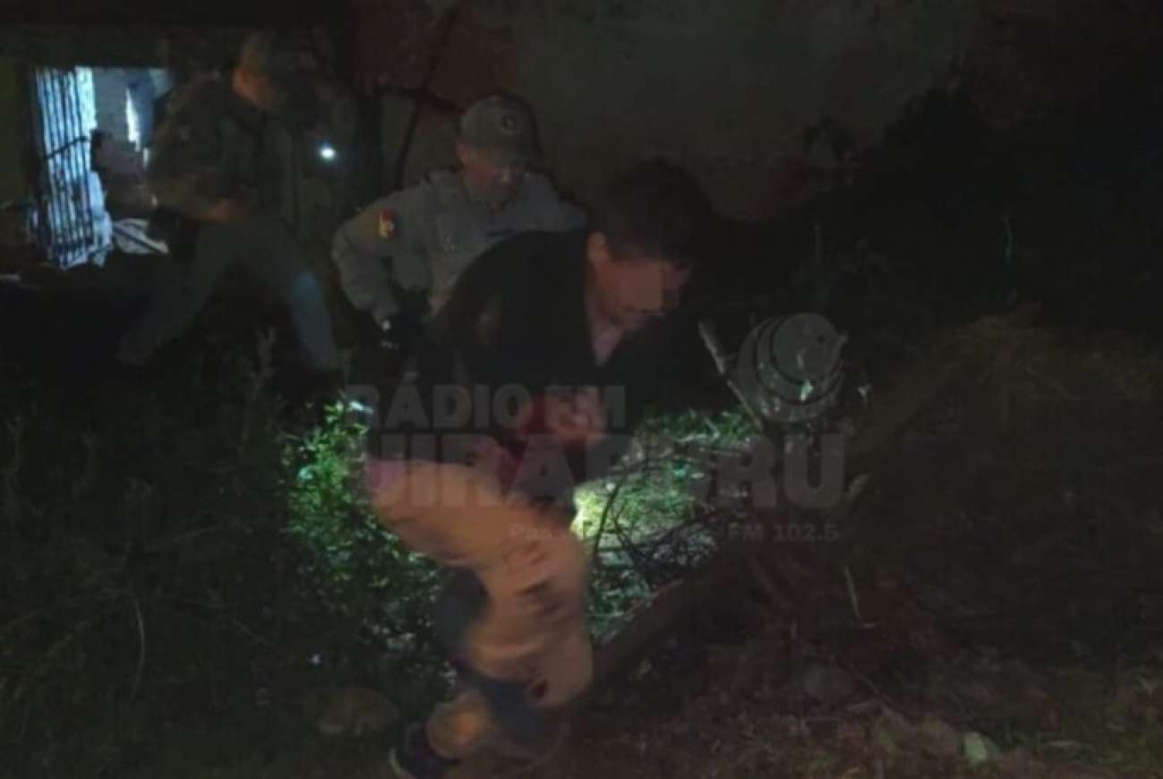 Passo Fundo: homem com extensa ficha criminal fica ferido ao tentar agredir policiais militares com uma faca