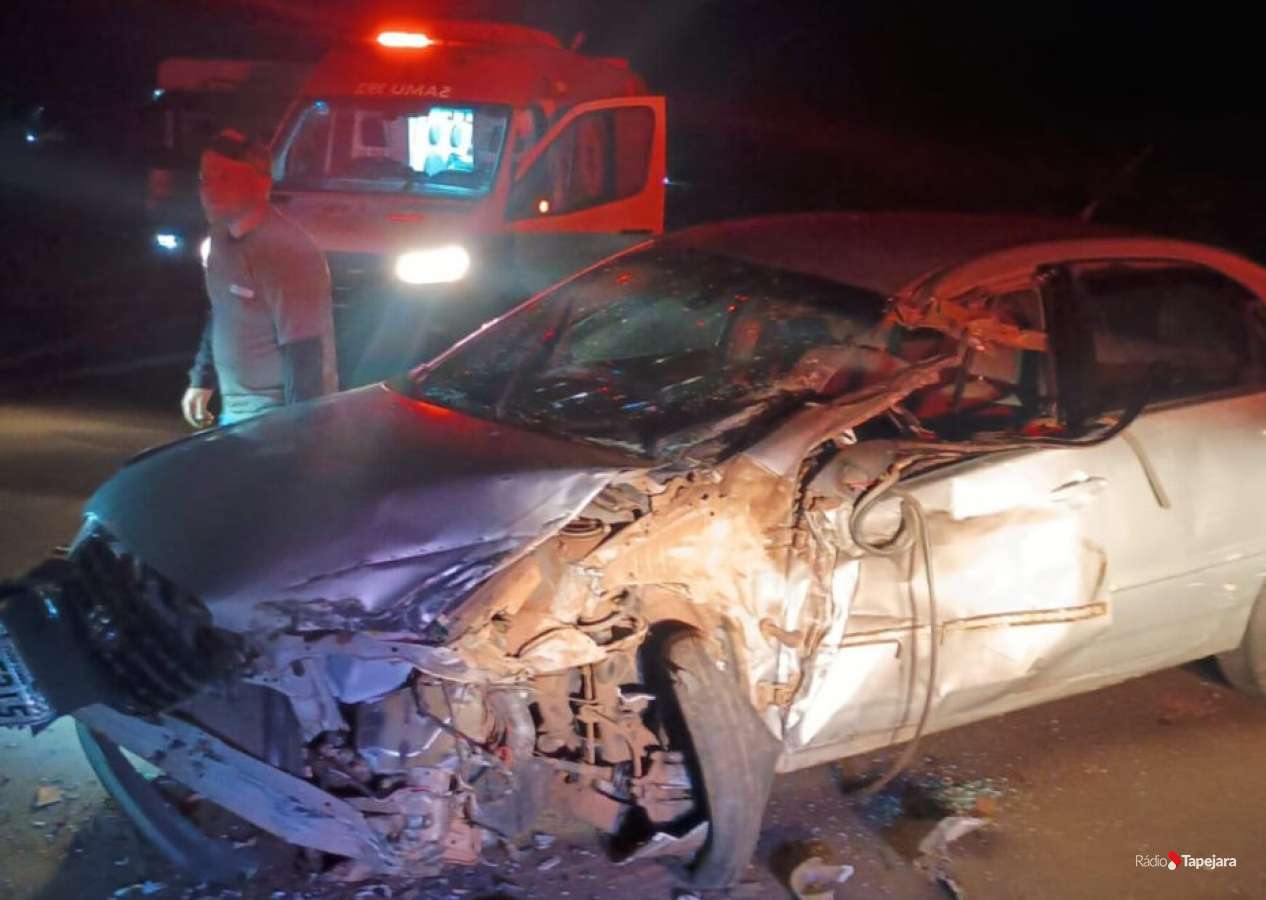 Motorista embriagado causa acidente de trânsito e fica ferido, em Passo Fundo