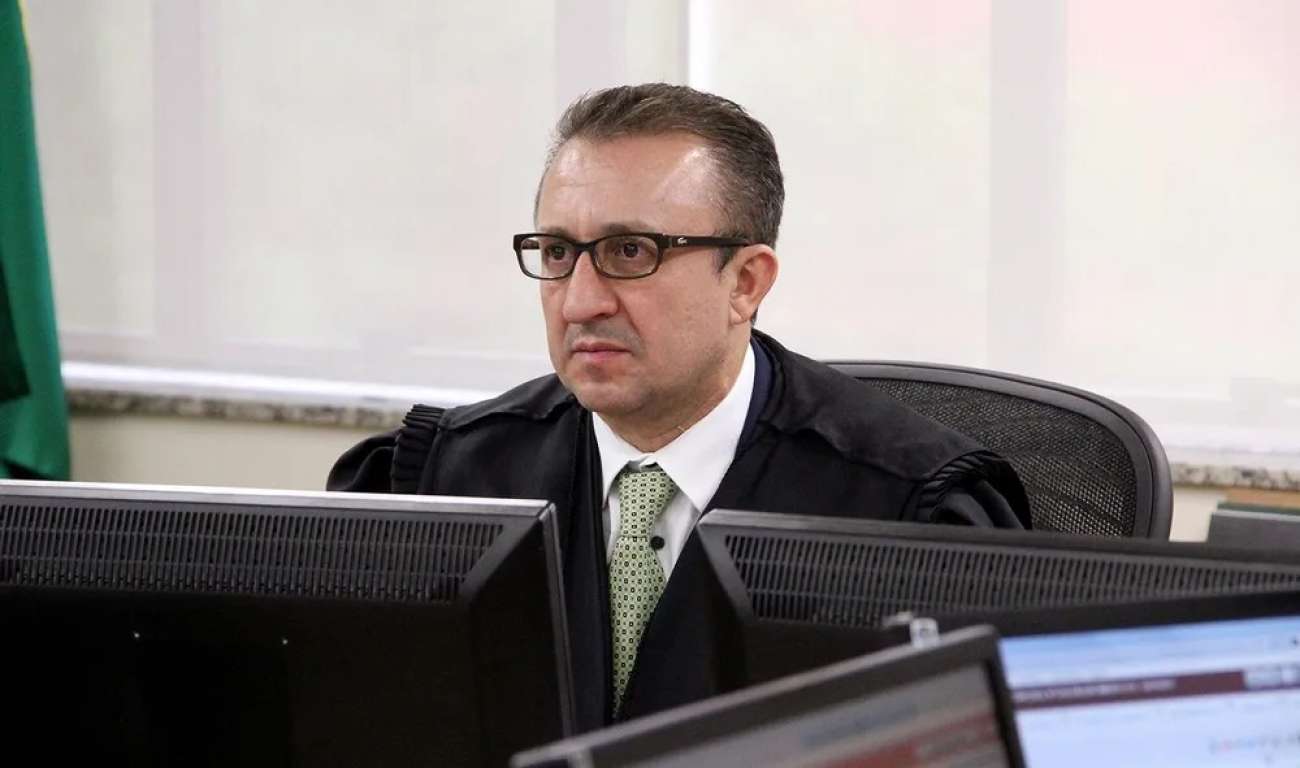 Tapejarense que concedeu liberdade a Lula em 2018 é cotado para assumir vaga de Barroso no STF