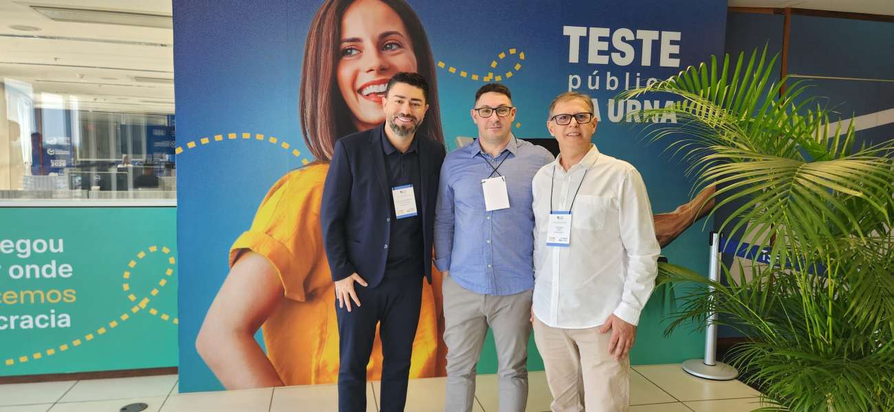 Atitus Educação participa do Teste Público de Segurança das Urnas Eletrônicas 2025