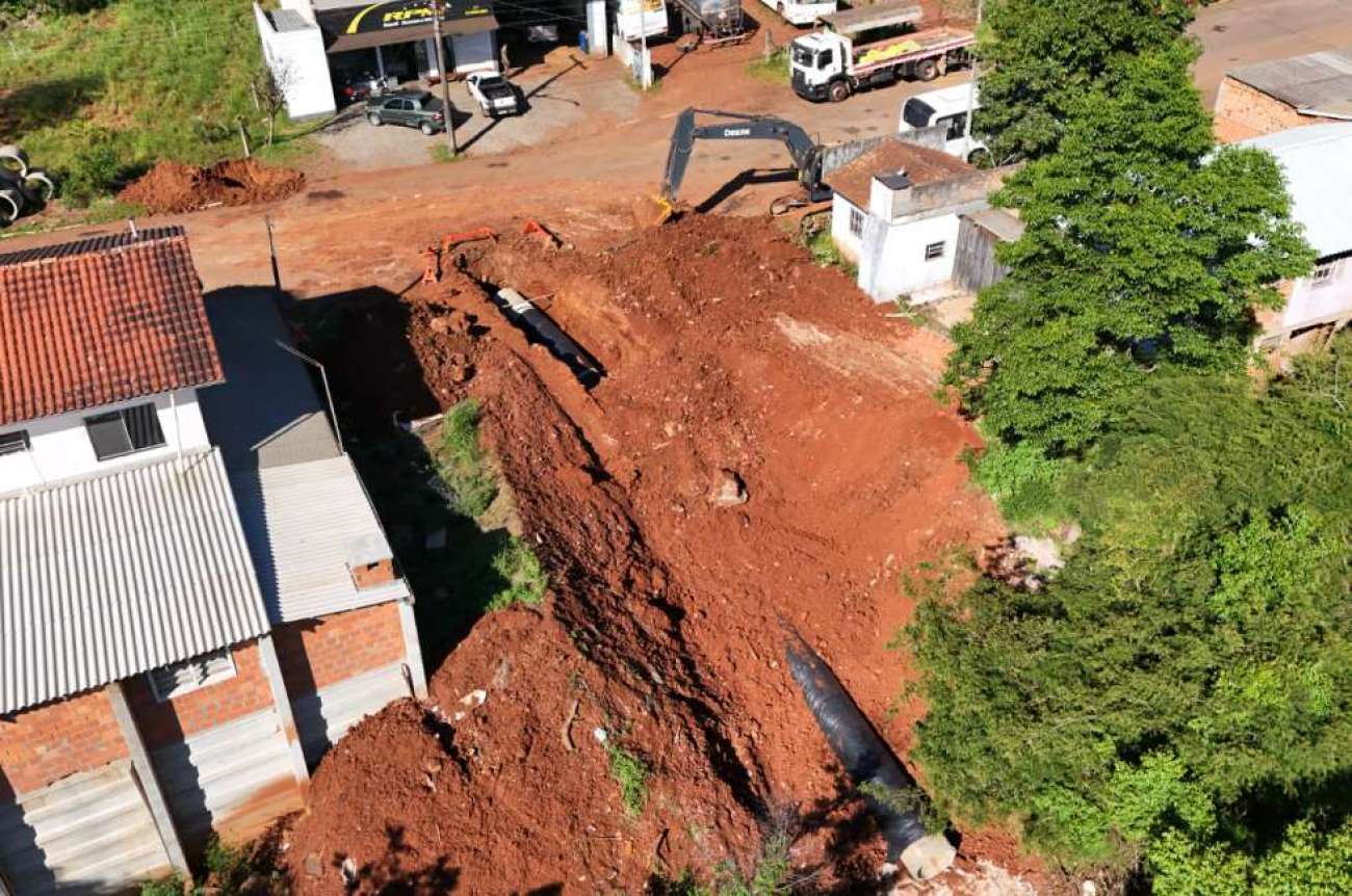 Rua 15 de Novembro recebe nova etapa de obras pelo programa Tapejara Anda Melhor