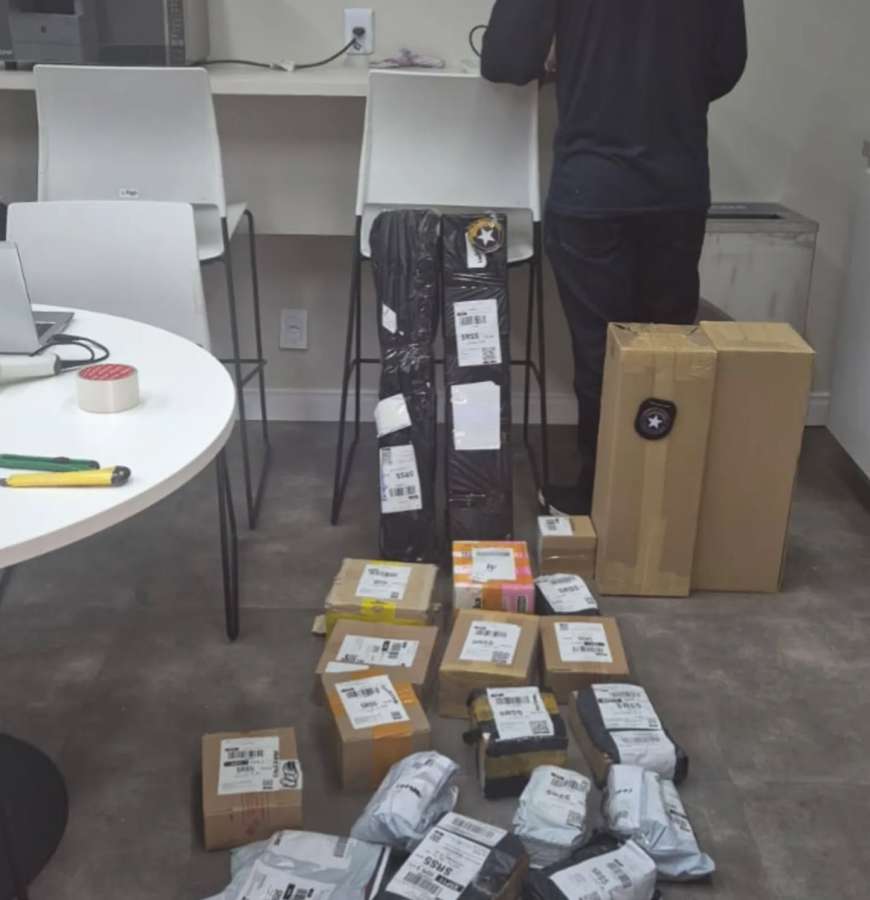 Receita Federal apreende R$ 60 mil em produtos irregulares em Passo Fundo