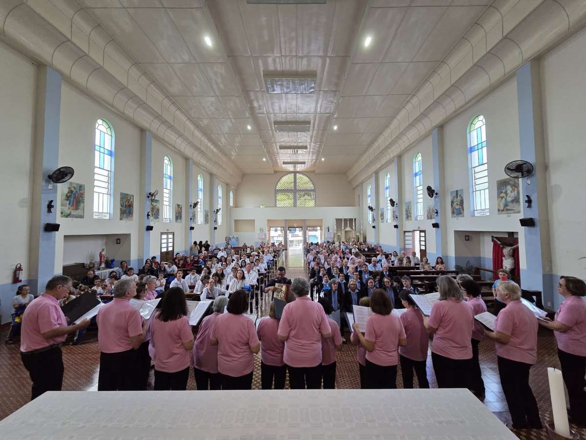 5º Encontro de Corais encerra as comemorações dos 30 anos de Vila Lângaro