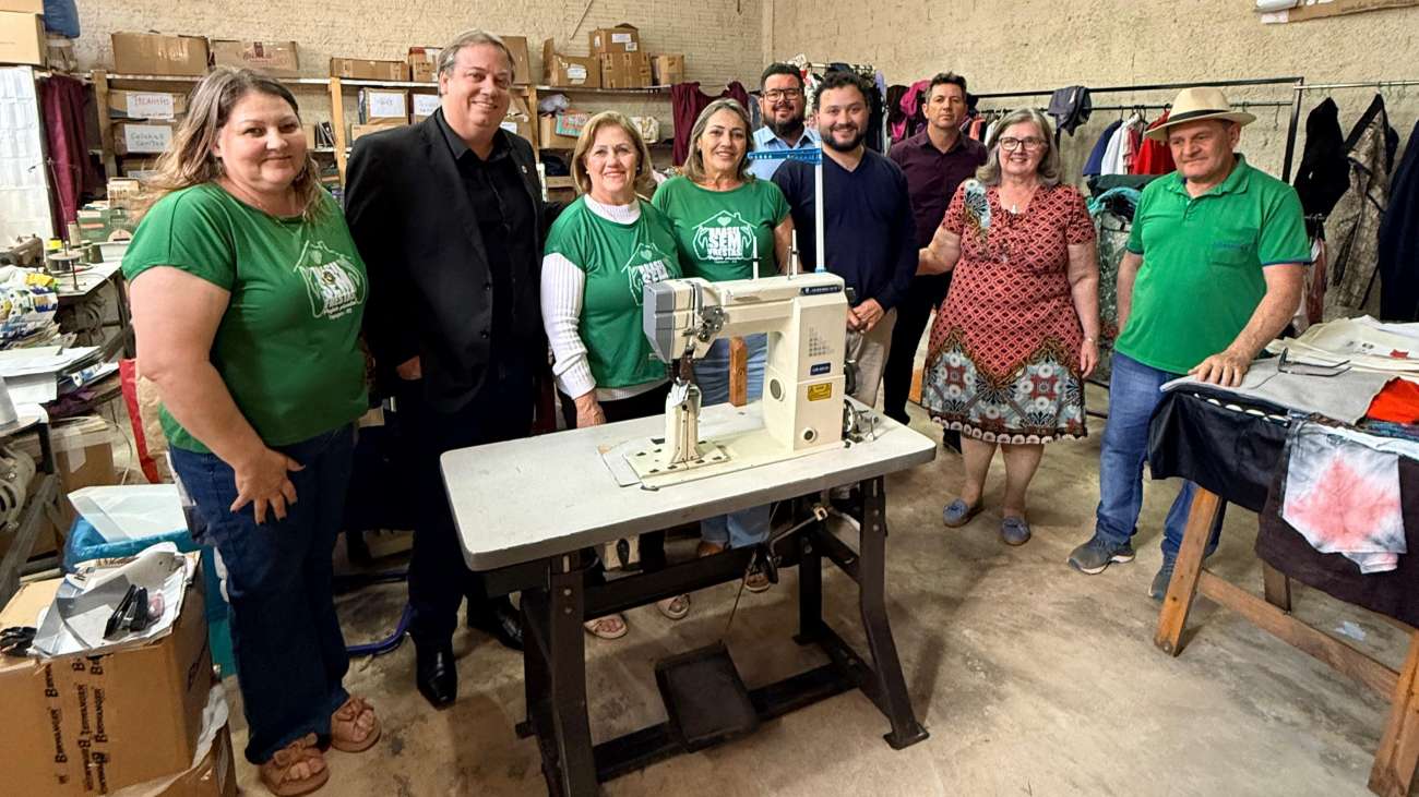 Brasil sem Frestas de Tapejara recebe doação de nova máquina de costura