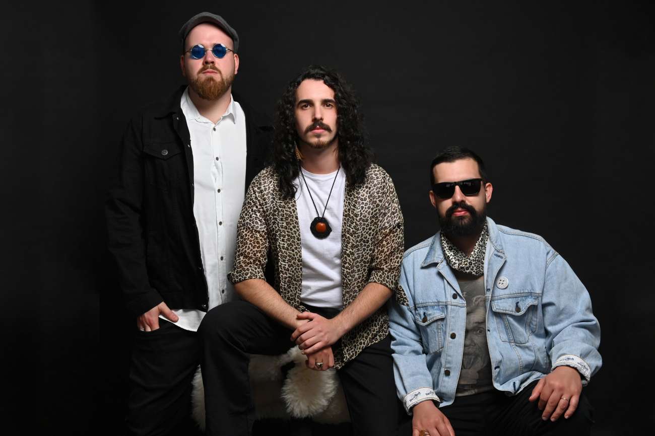 Banda tapejarense Reza Braba lança o álbum 'De Cara pro Sol'