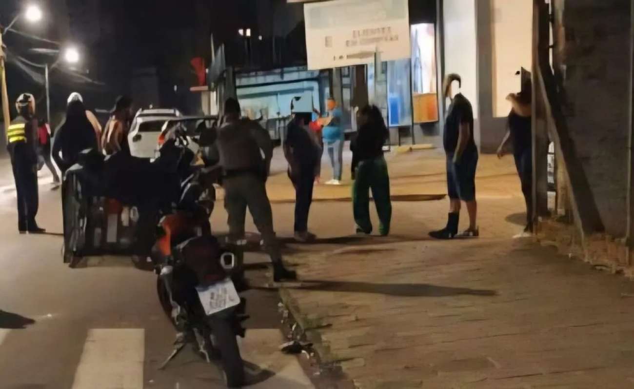 Uma pessoa morre e duas ficam feridas em ataque de morador de rua, em Passo Fundo
