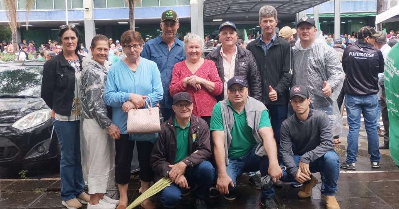 Comitiva do STR participa de mobilização em defesa da agricultura familiar em Porto Alegre