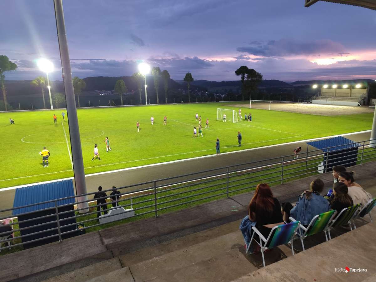 Campeões Municipais de Futebol Sete de Água Santa serão conhecidos no próximo sábado