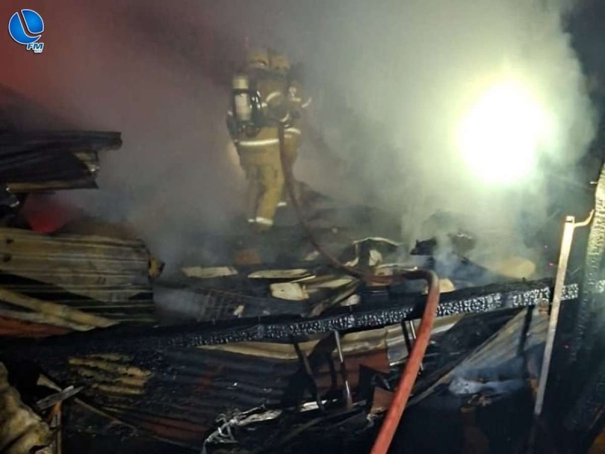 Incêndio destrói residência na zona rural de Lagoa Vermelha