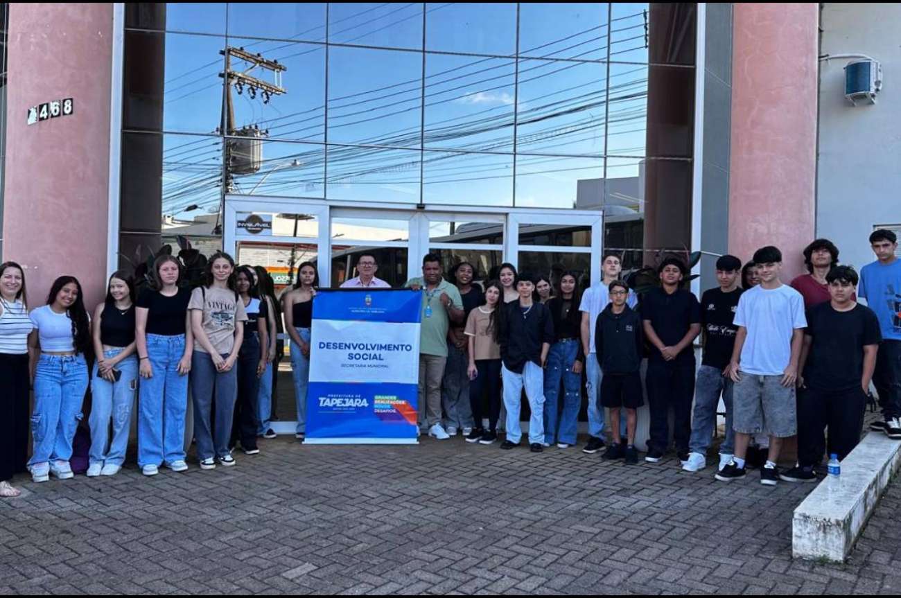 Futuro profissional em foco: jovens trabalhadores de Tapejara visitam IFSul para conectar estudo e mercado
