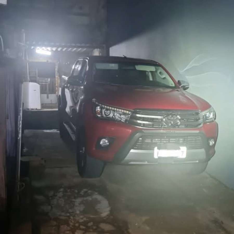 HILUX  furtada em frente ao Hospital de Clínicas é localizada no centro de Passo Fundo