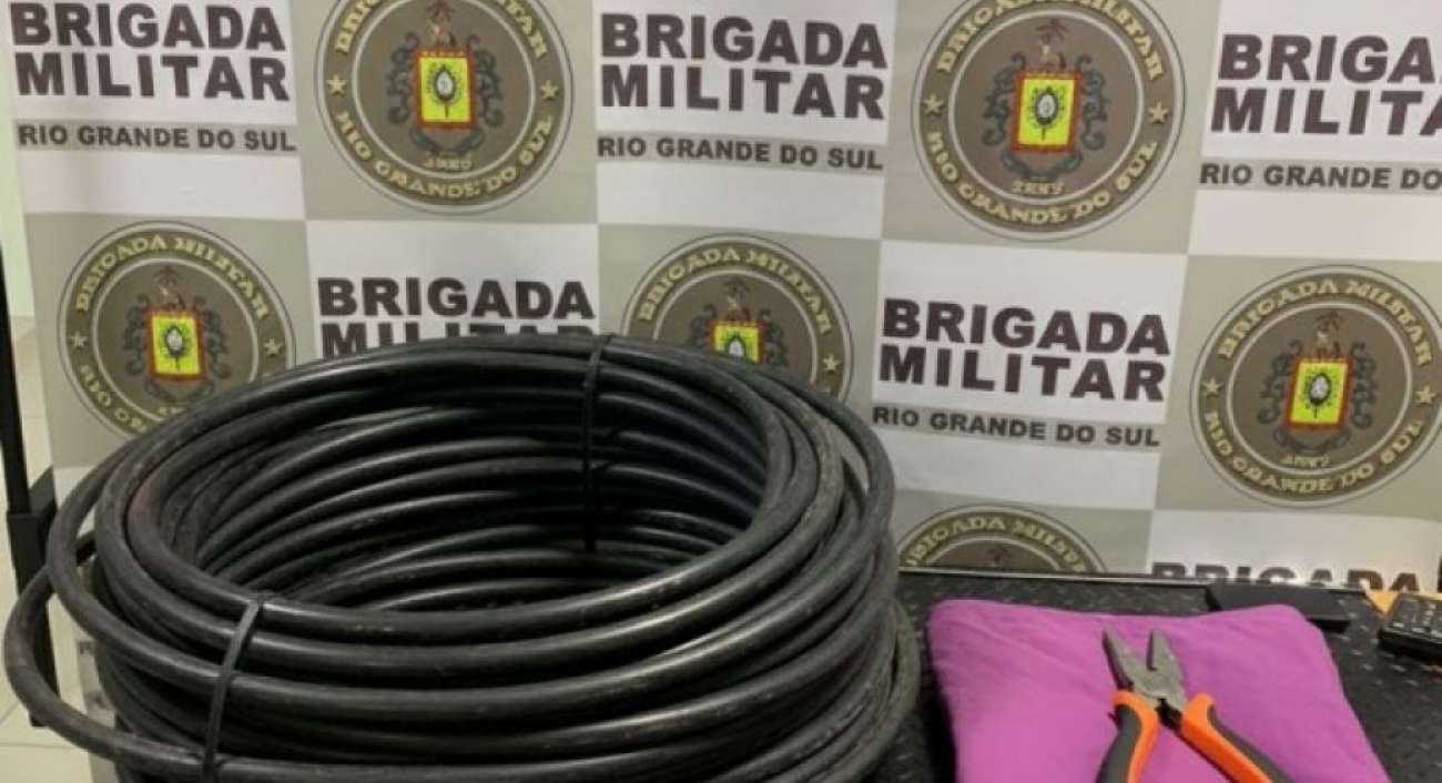 Brigada Militar prende dois homens por furto de fios de cobre em Ibiraiaras