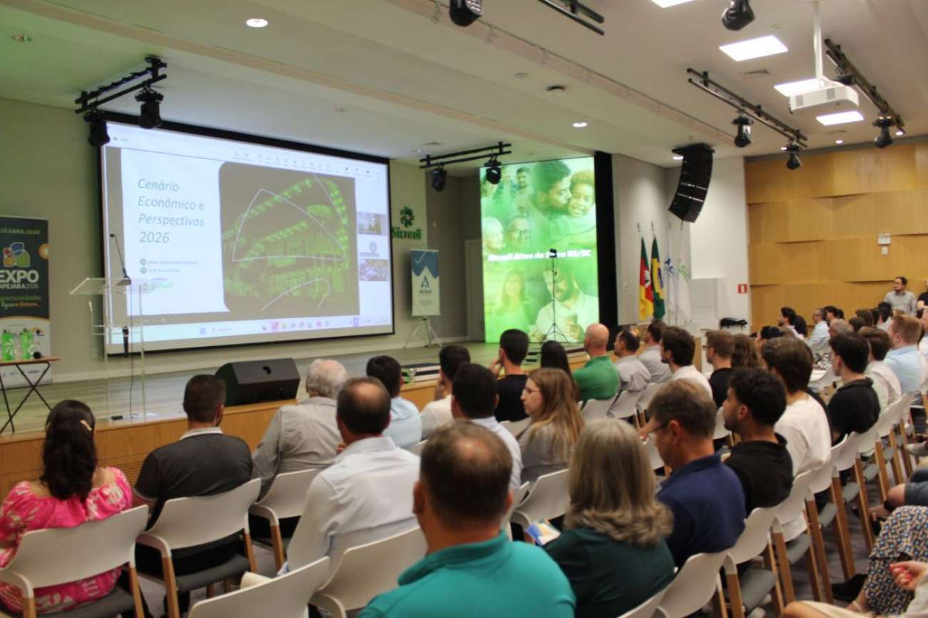 Palestra traça cenário econômico global e desafios para 2026