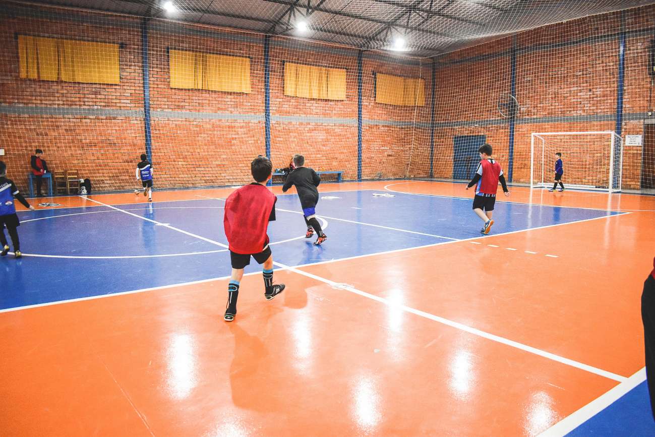 Escolinha Municipal de Futsal de Ibiaçá abre inscrições para novas turmas