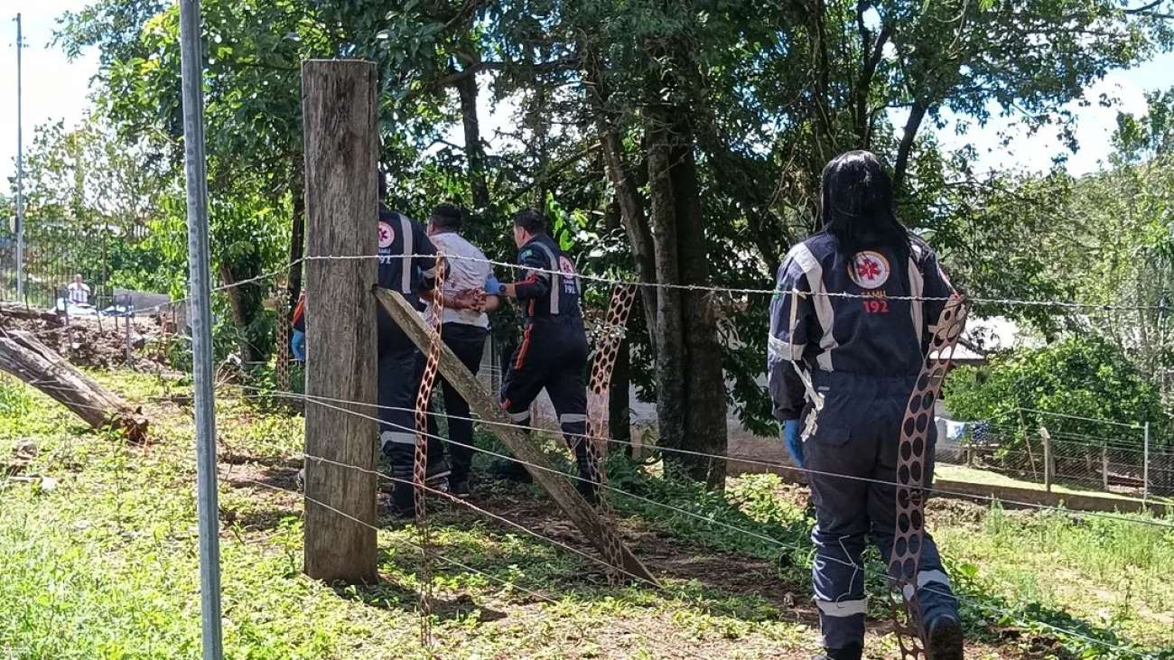 Homem com histórico de violência em surto psicótico volta a mobilizar forças de segurança no bairro Valinhos