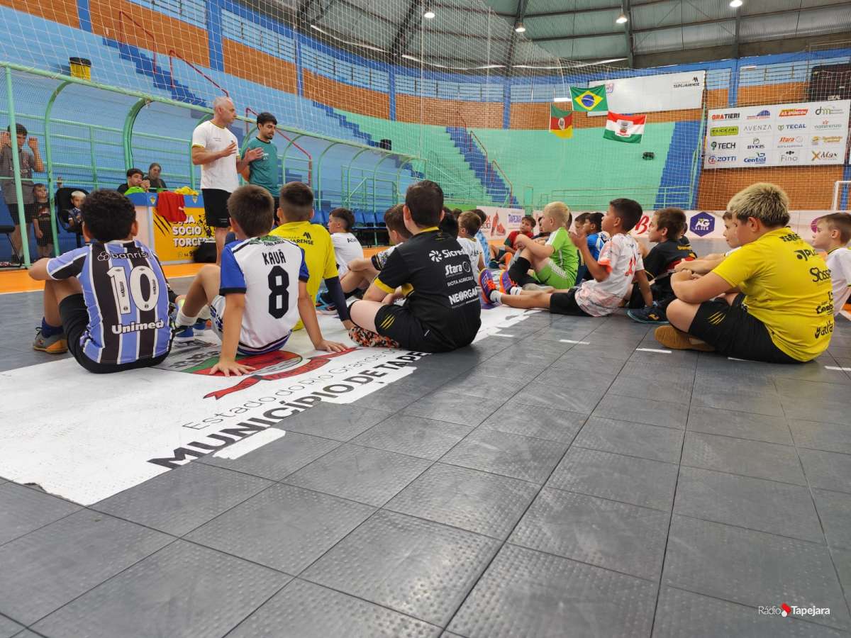Primeiro dia de avaliações da base do Tapejara Futsal reúne cerca de 110 atletas