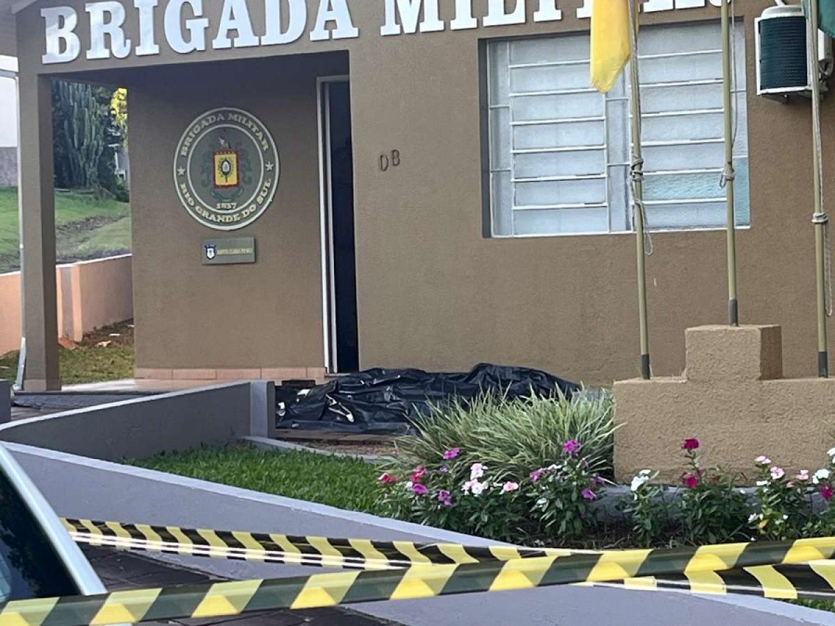 Suspeito de duplo homicídio é encontrado morto em frente ao batalhão da BM em Santa Clara do Sul