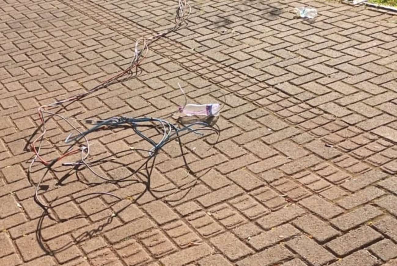 Em nota, Prefeitura de Tapejara repudia furto de fios de energia na Praça Central