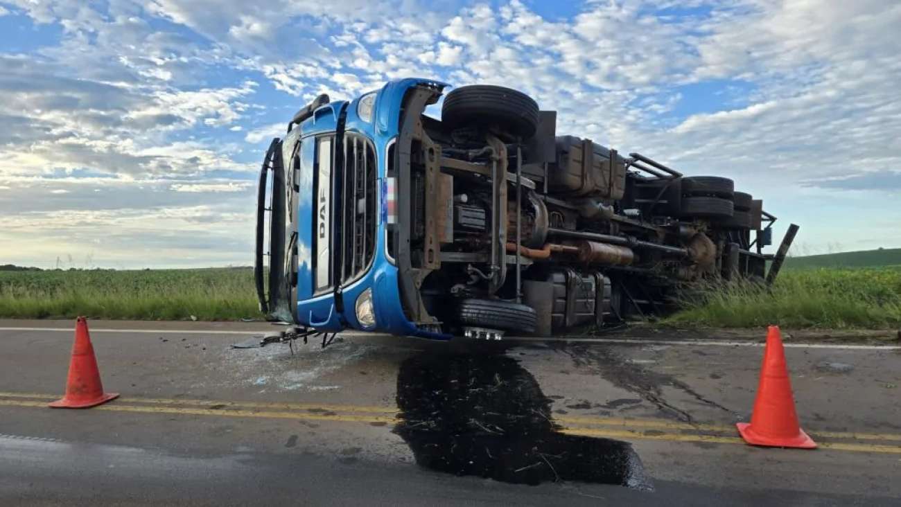 Caminhoneiro fica ferido em acidente entre Passo Fundo e Pontão