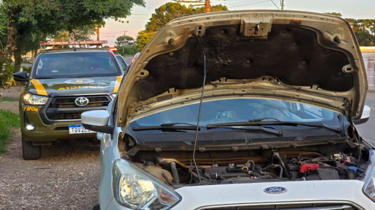 Taxista é colocado no porta-malas durante assalto em Passo Fundo