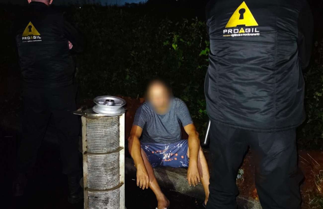 Homem é preso após furtar equipamentos industriais de empresa, em Tapejara