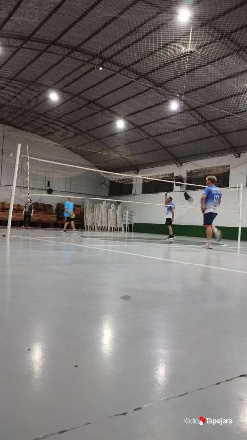 Sete equipes estão confirmadas no torneio de vôlei da comunidade de Vila Campos
