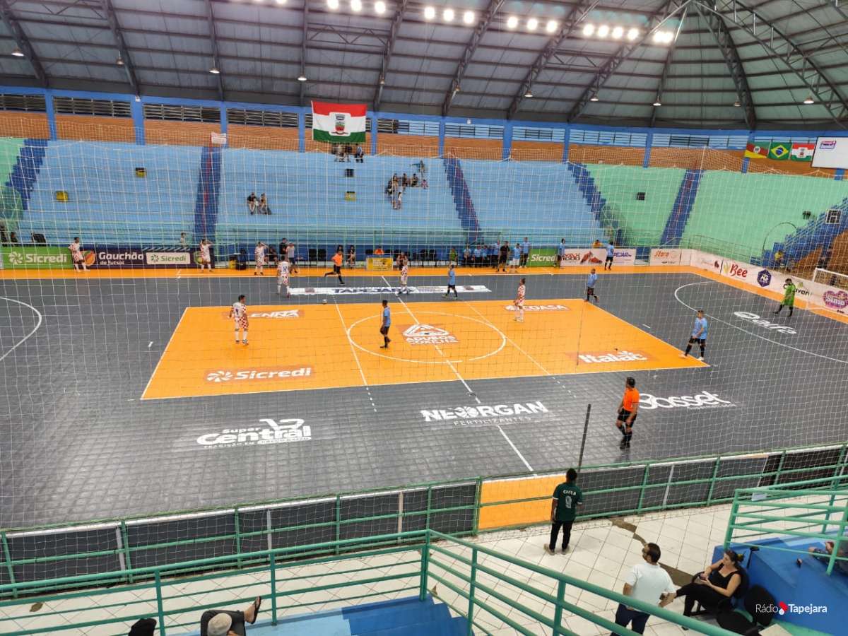 Campeonato Aberto de Verão de Tapejara tem mudança na tabela da categoria veteranos após eliminação de equipe