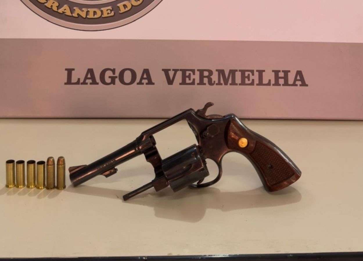 Homem é preso em flagrante por porte ilegal de arma de fogo em Lagoa Vermelha